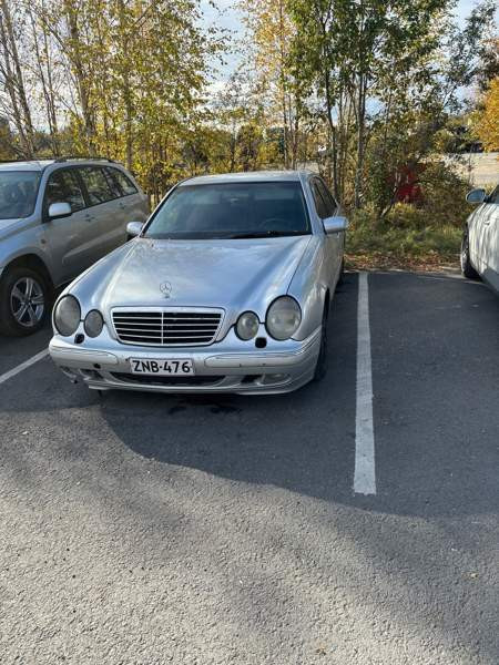 Mercedes-Benz E Rovaniemi - valokuva 1