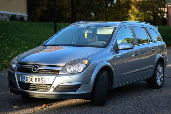 Opel Astra Vantaa – foto 1