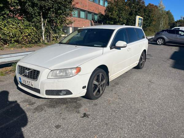 Volvo V70 Helsinki - valokuva 2