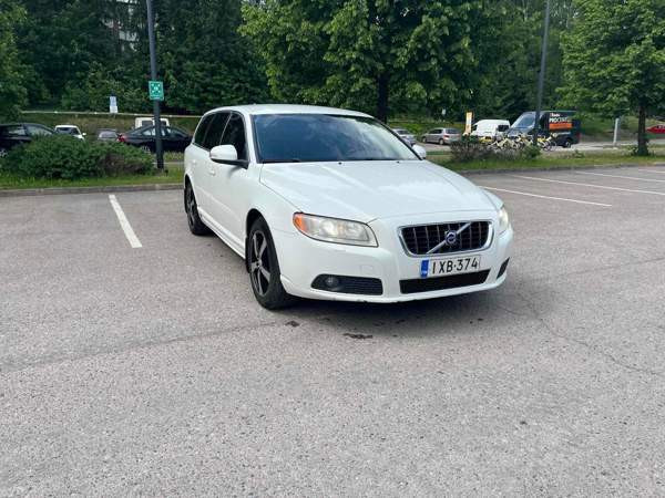 Volvo V70 Helsinki - valokuva 1