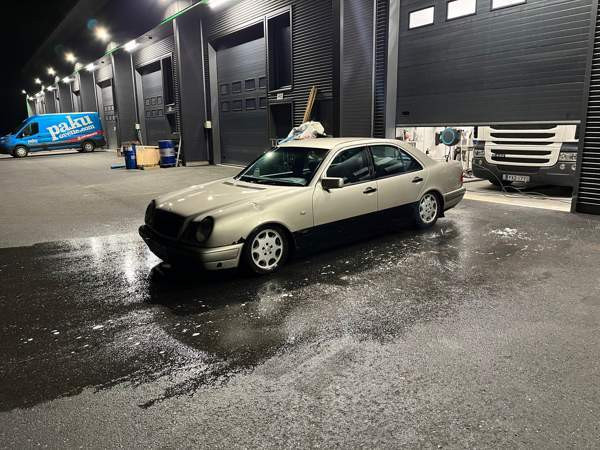 Mercedes-Benz E Tampere - valokuva 2