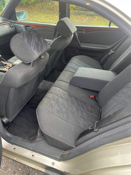 Mercedes-Benz E Tampere - valokuva 8