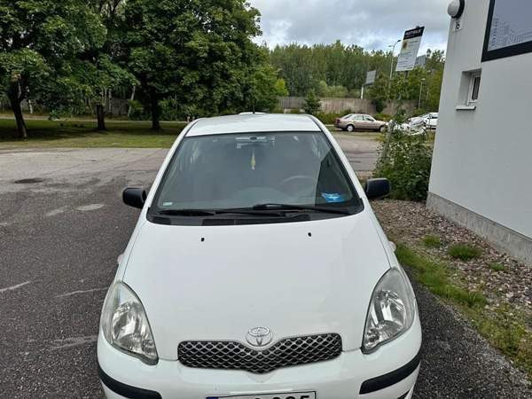 Toyota Yaris Helsinki - photo 1
