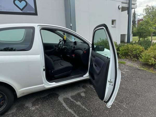 Toyota Yaris Helsinki - photo 4