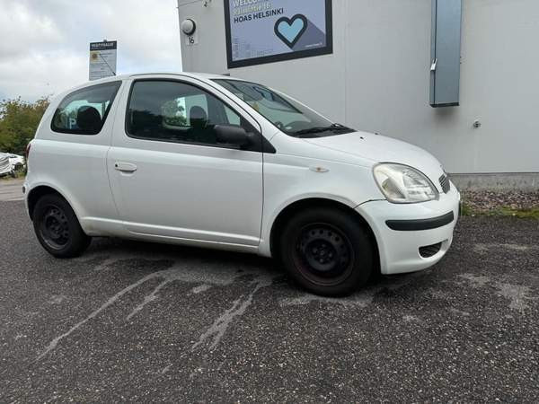 Toyota Yaris Helsinki - photo 2