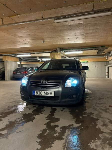 Toyota Avensis Espoo – foto 1