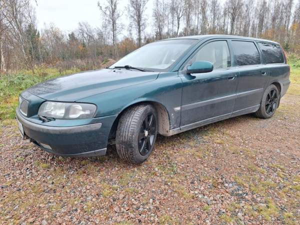 Volvo V70 Hämeenkyrö - valokuva 1