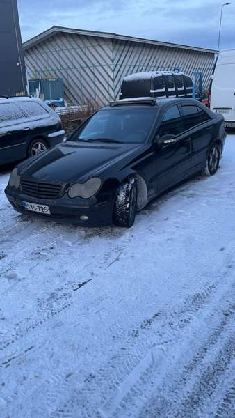 Mercedes-Benz C Oulu - valokuva 1