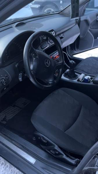Mercedes-Benz C Oulu - valokuva 5