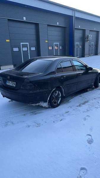 Mercedes-Benz C Oulu - valokuva 3