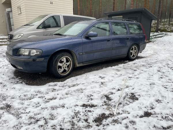 Volvo V70 Uurainen - photo 1