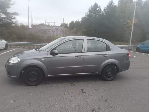 Chevrolet Aveo Хювинкяя - изображение 4