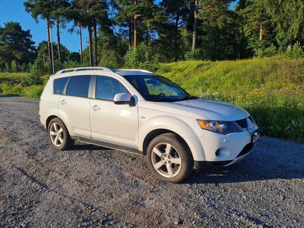 Mitsubishi Outlander Вааса - изображение 2