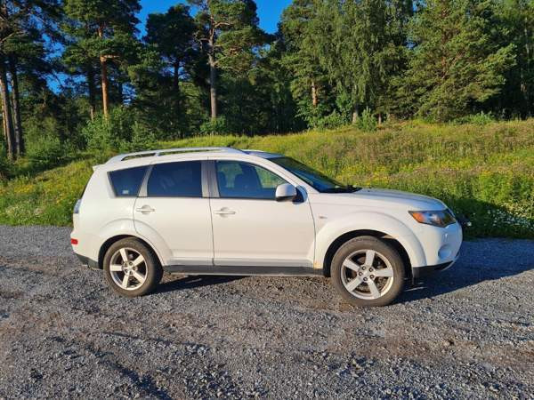 Mitsubishi Outlander Вааса - изображение 1