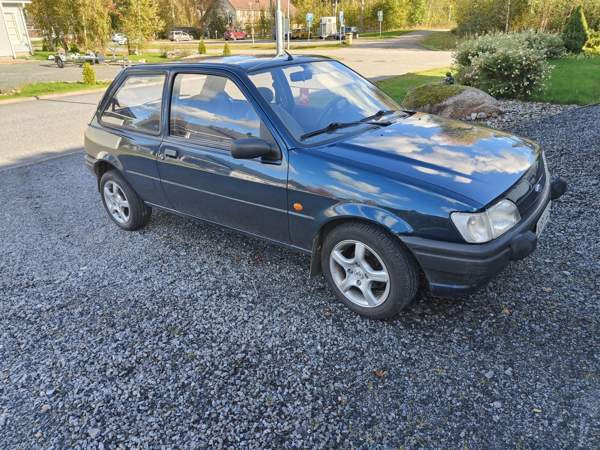 Ford Fiesta Mikkeli - valokuva 3