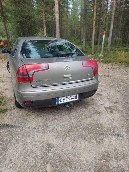 Citroen C5 Lodeynoye Pole - valokuva 5