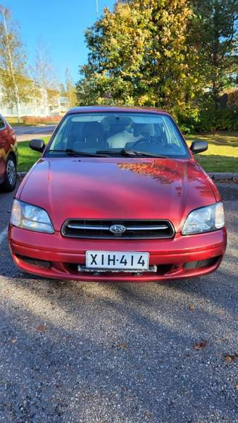Subaru Legacy Vantaa - valokuva 2