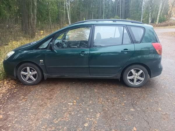 Toyota Corolla Verso Tampere - valokuva 3
