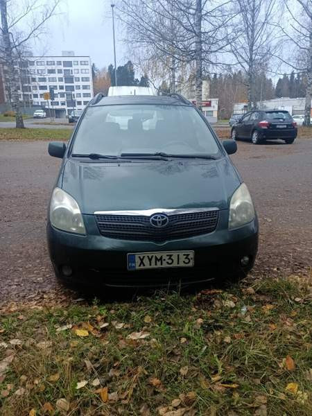 Toyota Corolla Verso Tampere - valokuva 1