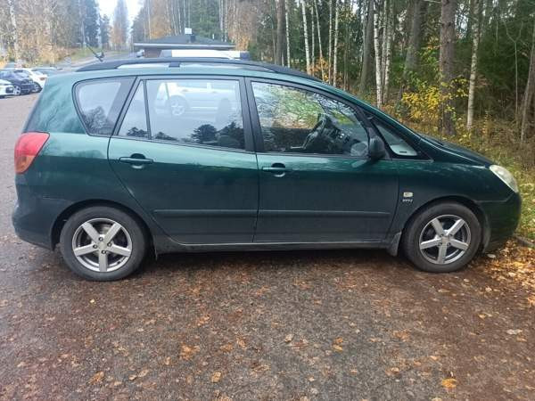 Toyota Corolla Verso Tampere - valokuva 4