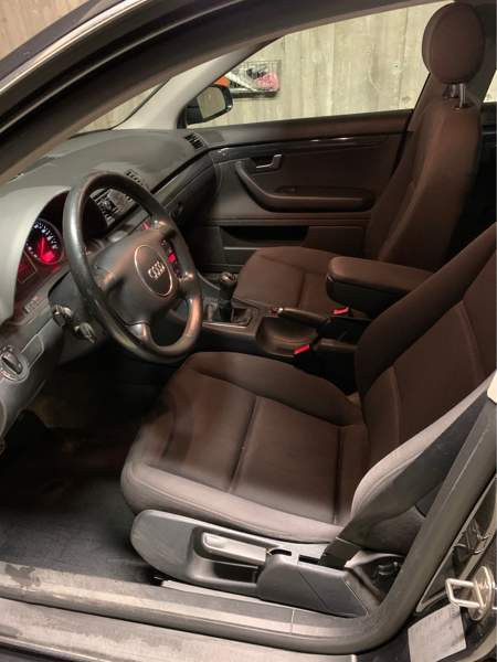 Audi A4 Vihti - valokuva 5