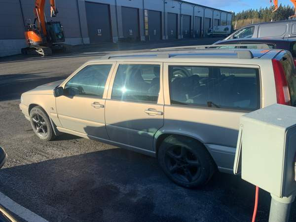 Volvo V70 Nokia - valokuva 3