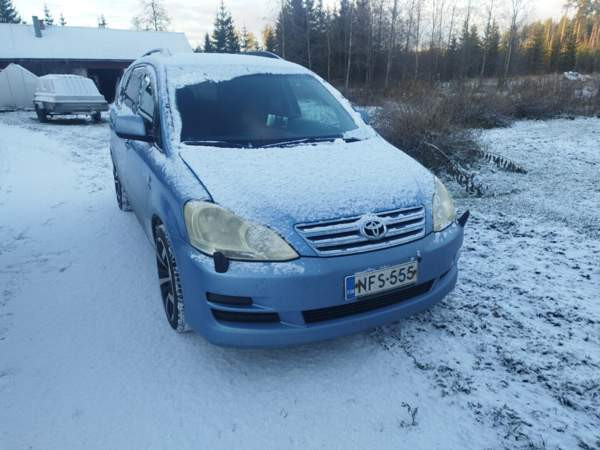 Toyota Avensis Verso Äänekoski - photo 5