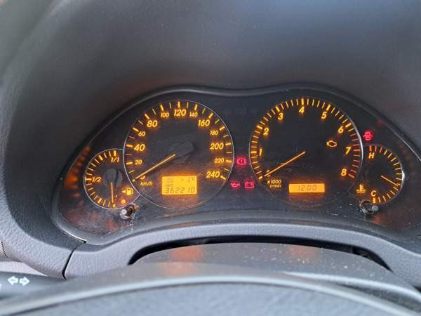 Toyota Avensis Siilinjärvi - valokuva 8