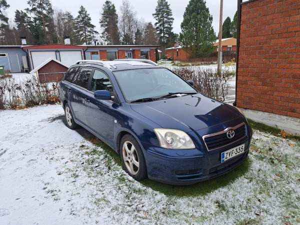 Toyota Avensis Siilinjärvi - valokuva 1