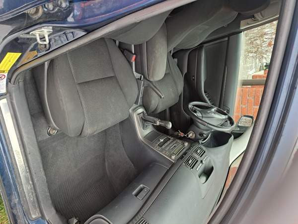 Toyota Avensis Siilinjärvi - valokuva 5