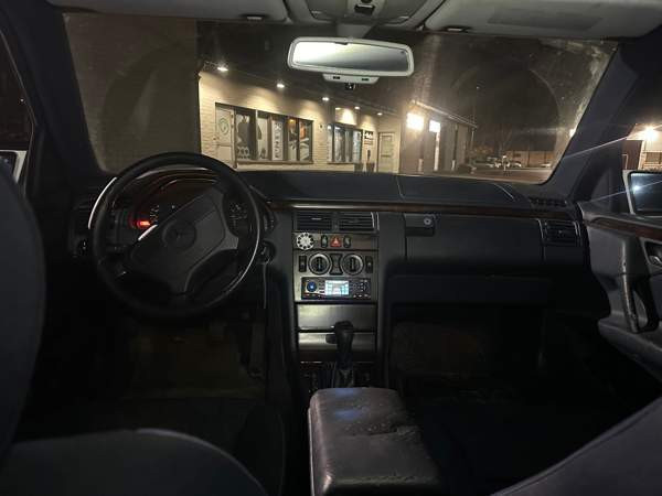 Mercedes-Benz E Вааса - изображение 3