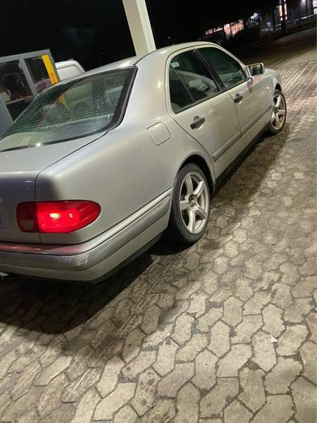 Mercedes-Benz 220 Liperi - photo 5