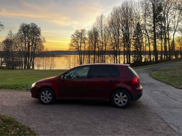 Volkswagen Golf Glebychevo - valokuva 1