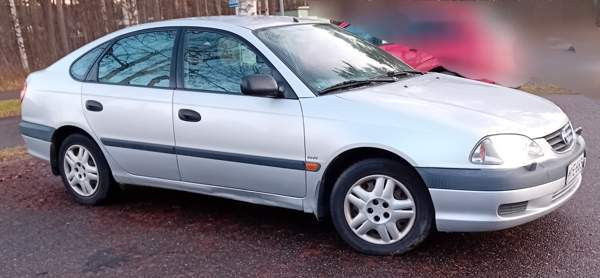 Toyota Avensis Йоэнсуу - изображение 3