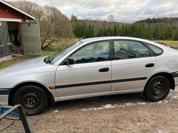 Toyota Avensis Иматра - изображение 3