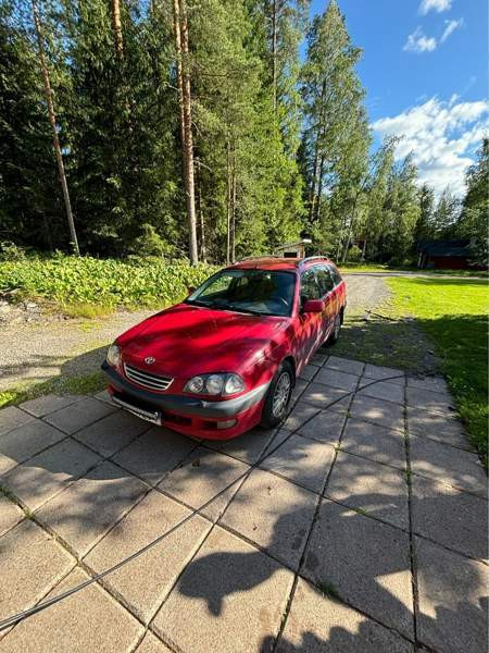 Toyota Avensis Ylöjärvi - valokuva 1