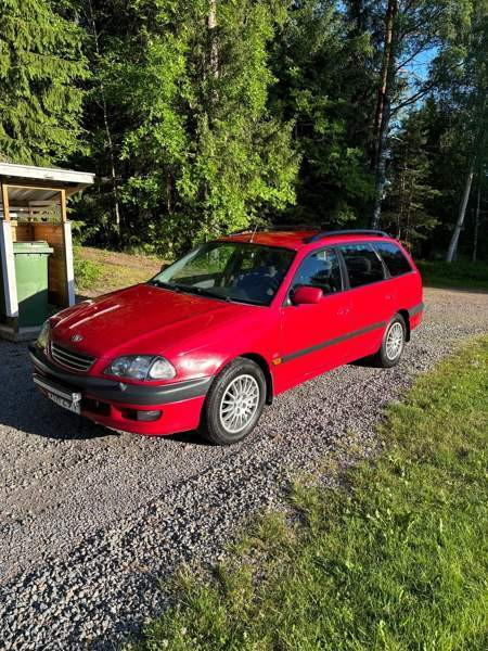 Toyota Avensis Ylöjärvi - valokuva 4