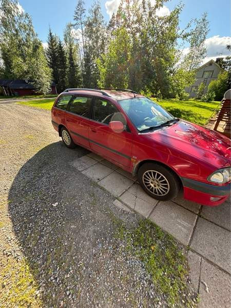 Toyota Avensis Ylöjärvi - valokuva 2