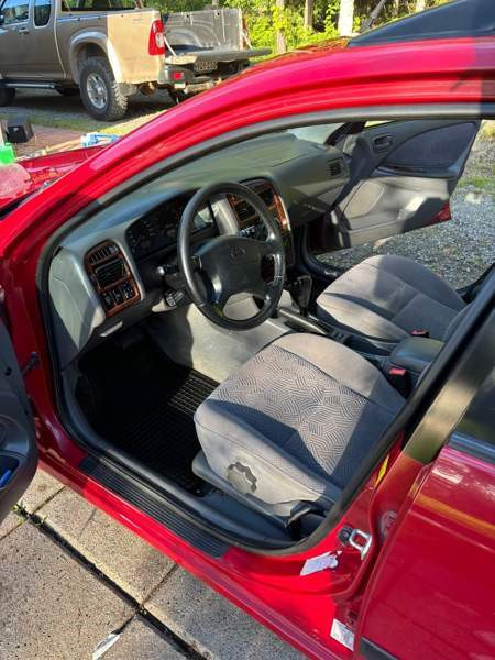 Toyota Avensis Ylöjärvi - valokuva 8