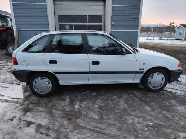 Opel Astra Kittilä – foto 7