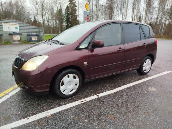 Toyota Corolla Verso Raasepori - изображение 3