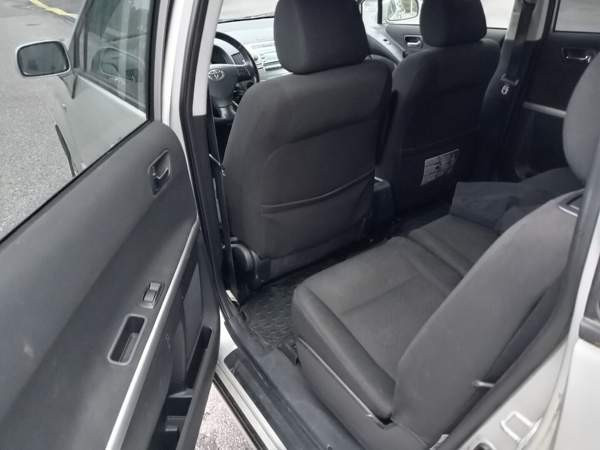 Toyota Corolla Verso Vantaa - valokuva 4