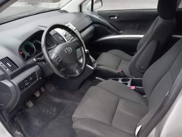 Toyota Corolla Verso Vantaa - valokuva 6