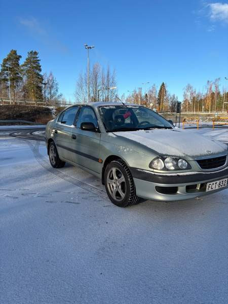 Toyota Avensis Куопио - изображение 2