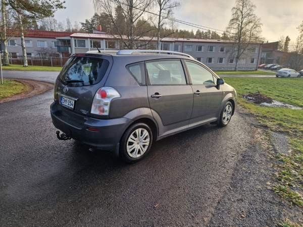 Toyota Corolla Verso Ylöjärvi - valokuva 4