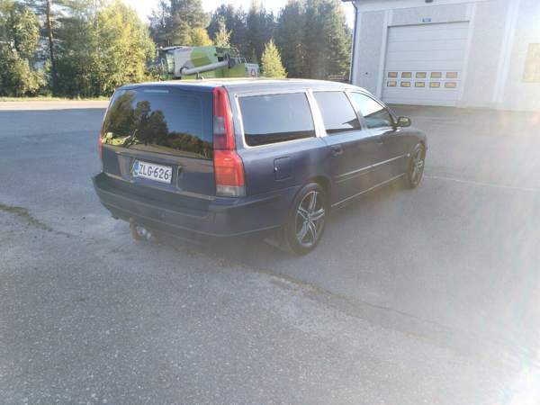 Volvo V70 Kurikka - valokuva 2