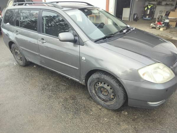 Toyota Corolla Ловийса - изображение 5