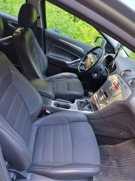 Ford Mondeo Mikkeli - valokuva 4