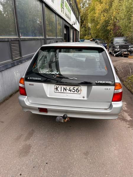 Mitsubishi Lancer Kaarina – foto 2