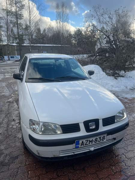 Seat Ibiza Sarov - valokuva 3